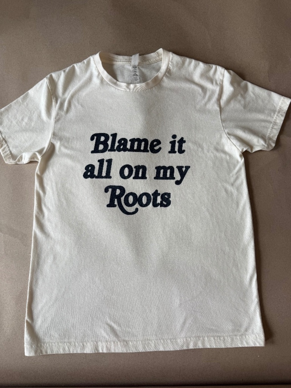 Charlie Southern Cream "Blame It All On My Roots" T-Shirt Size M